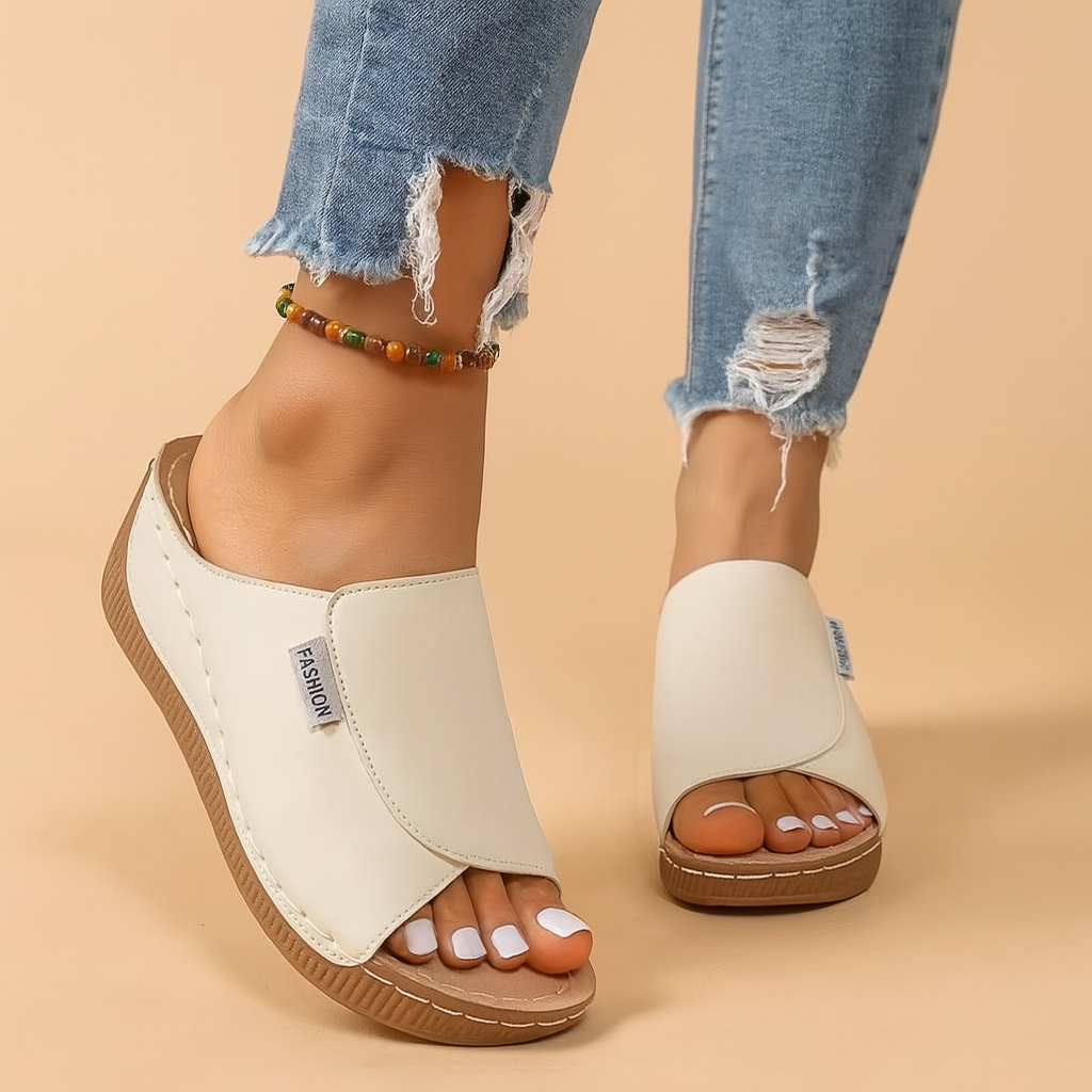 Comfortabele slippers met ondersteuning voor de voetboog